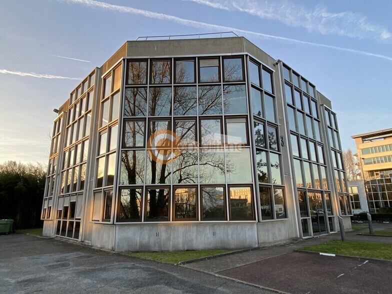 Bureau dans Bruges à vendre - Photo du bâtiment - Image 1 de 12