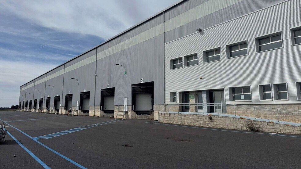 Avenida Gran Europa, 2, Torija, Guadalajara for lease - Building Photo - Image 3 of 3