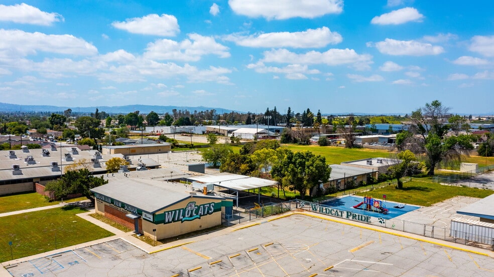 201 N Vernon Ave, Azusa, CA for sale - Aerial - Image 2 of 6