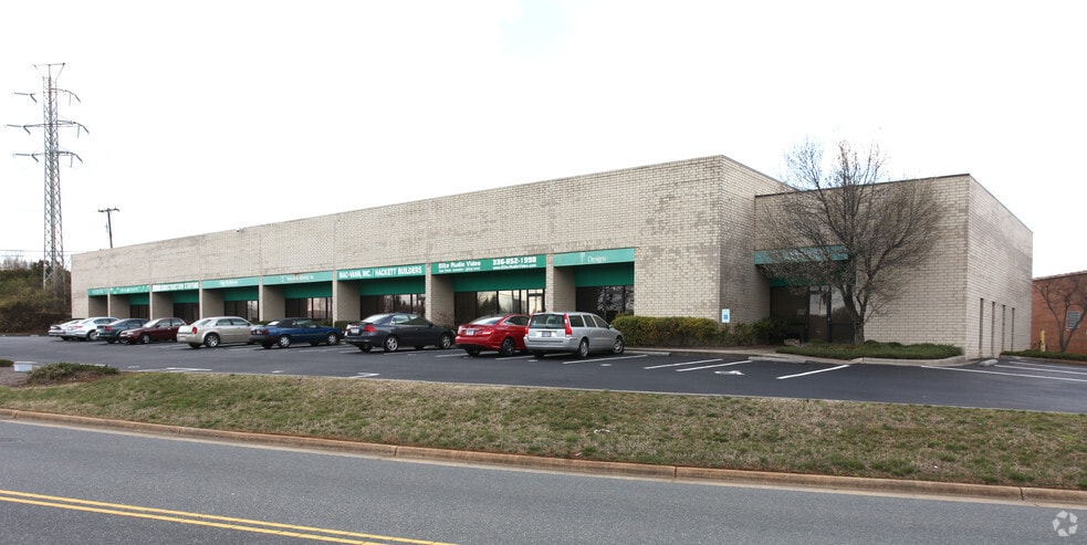 200 Pomona Dr, Greensboro, NC for lease - Primary Photo - Image 3 of 6