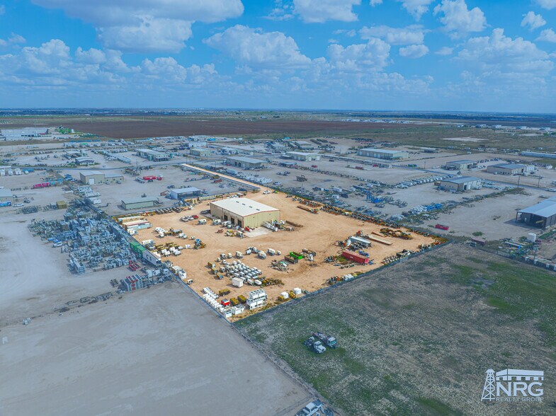2401 E County Road 123, Midland, TX à louer - Photo du bâtiment - Image 3 de 12