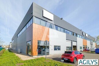 Plus de détails pour 74 Avenue Du Président Kennedy, Viry-Châtillon - Local d'activités à louer
