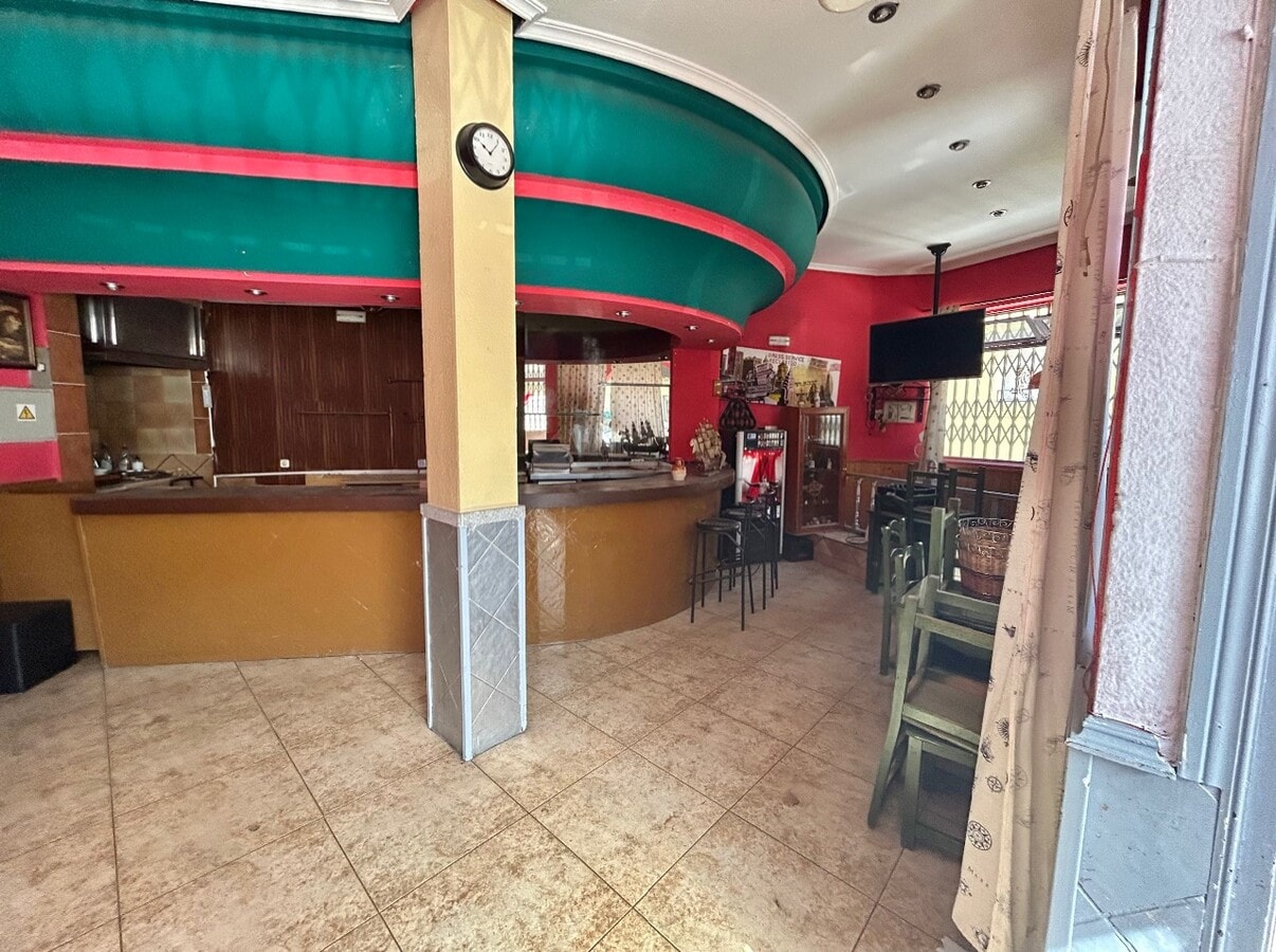 Plaza Bolos, 1, El Escorial, MAD 28280 - Unit Puerta B - - Interior Photo - Image 1 of 5