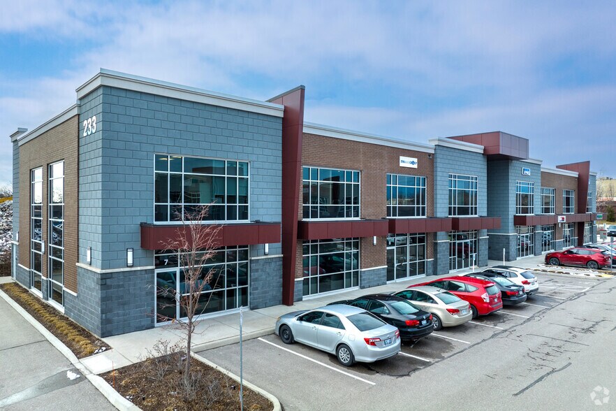 233 Speers Rd, Oakville, ON for lease - Primary Photo - Image 1 of 5