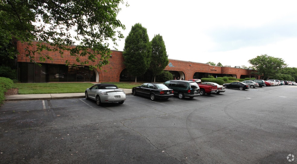 4355 International Blvd, Norcross, GA à louer - Photo principale - Image 1 de 13