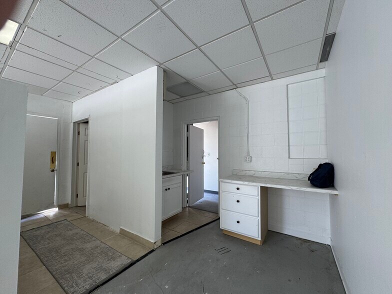 3831 Arden Dr, El Monte, CA à vendre - Photo du bâtiment - Image 3 de 7