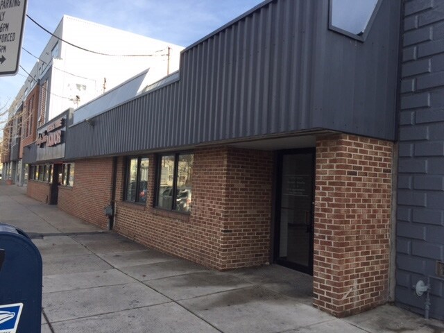 3301 Rhode Island Ave, Mount Rainier, MD à louer - Photo du bâtiment - Image 1 de 4