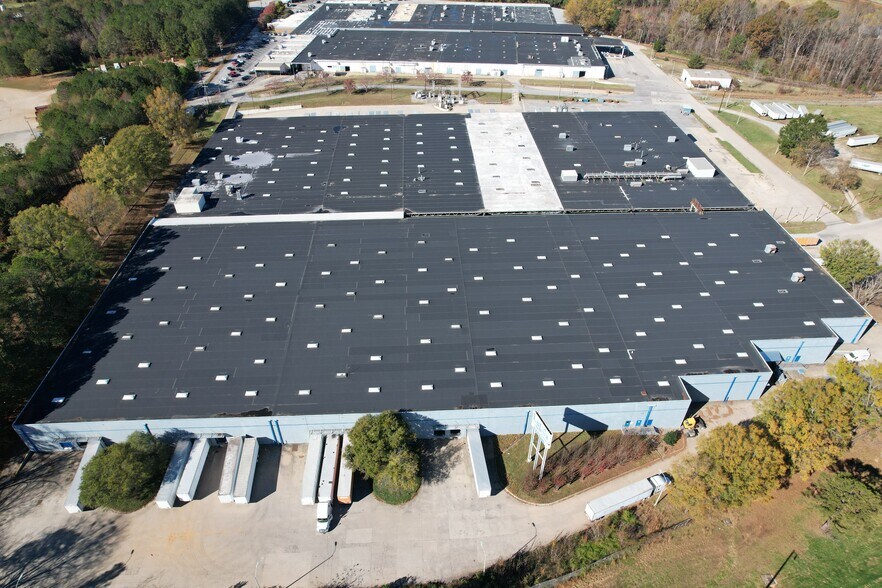 1101 Syphrit Rd, Wellford, SC à louer - Photo du bâtiment - Image 3 de 6