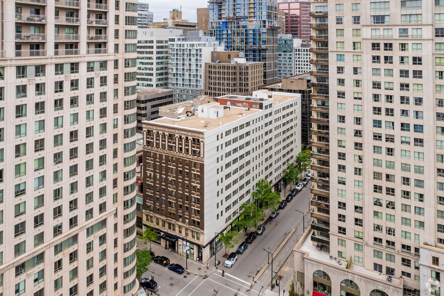 2015 Rue Drummond, Montréal, QC for lease - Aerial - Image 2 of 4