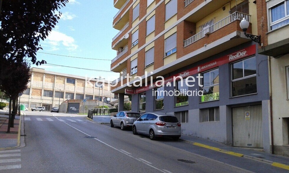 Retail in Bocairent, Valencia for lease - Primary Photo - Image 1 of 6