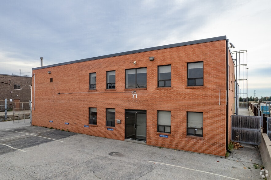 71 Peelar Rd, Vaughan, ON for sale - Primary Photo - Image 1 of 1