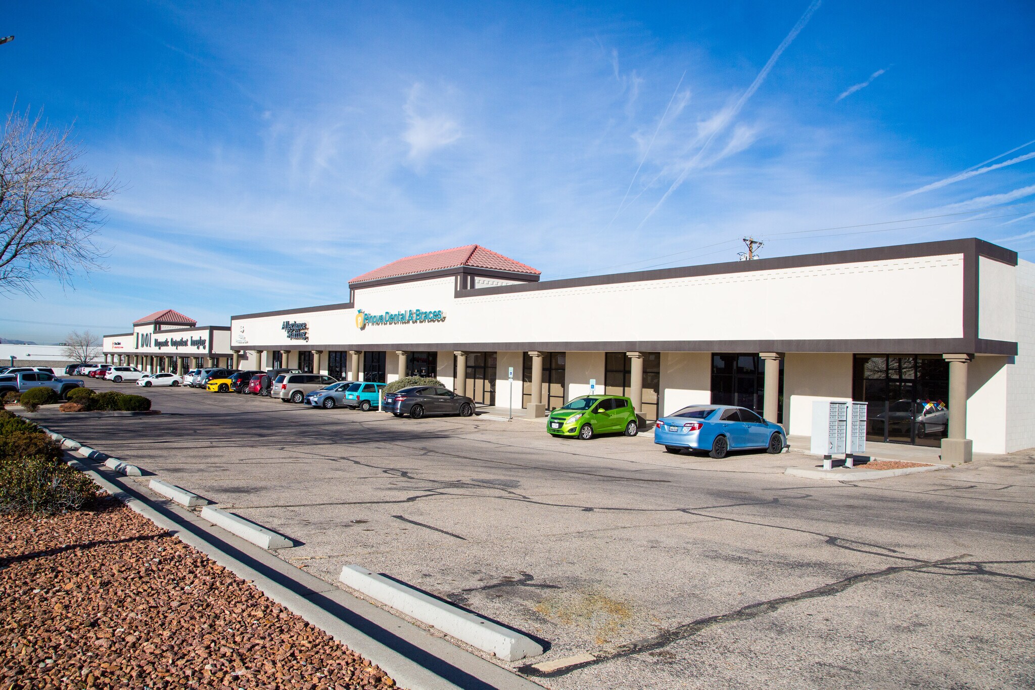 6065 Montana, El Paso, TX à louer Photo du bâtiment- Image 1 de 4