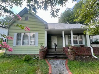 Plus de détails pour 505 Grace Ave, Sevierville, TN - Bureau à louer