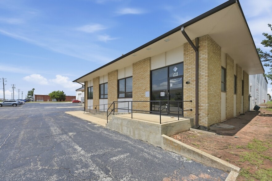 511 NE 31st St, Oklahoma City, OK à louer - Photo du bâtiment - Image 2 de 3