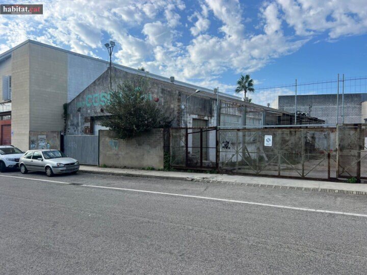 Industriel dans Vilanova i la Geltrú, Barcelona à vendre Photo du bâtiment- Image 1 de 14