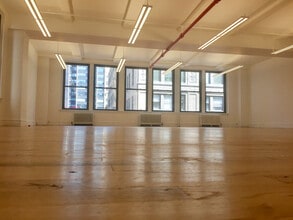 6 E 39th St, New York, NY for lease Interior Photo- Image 1 of 1