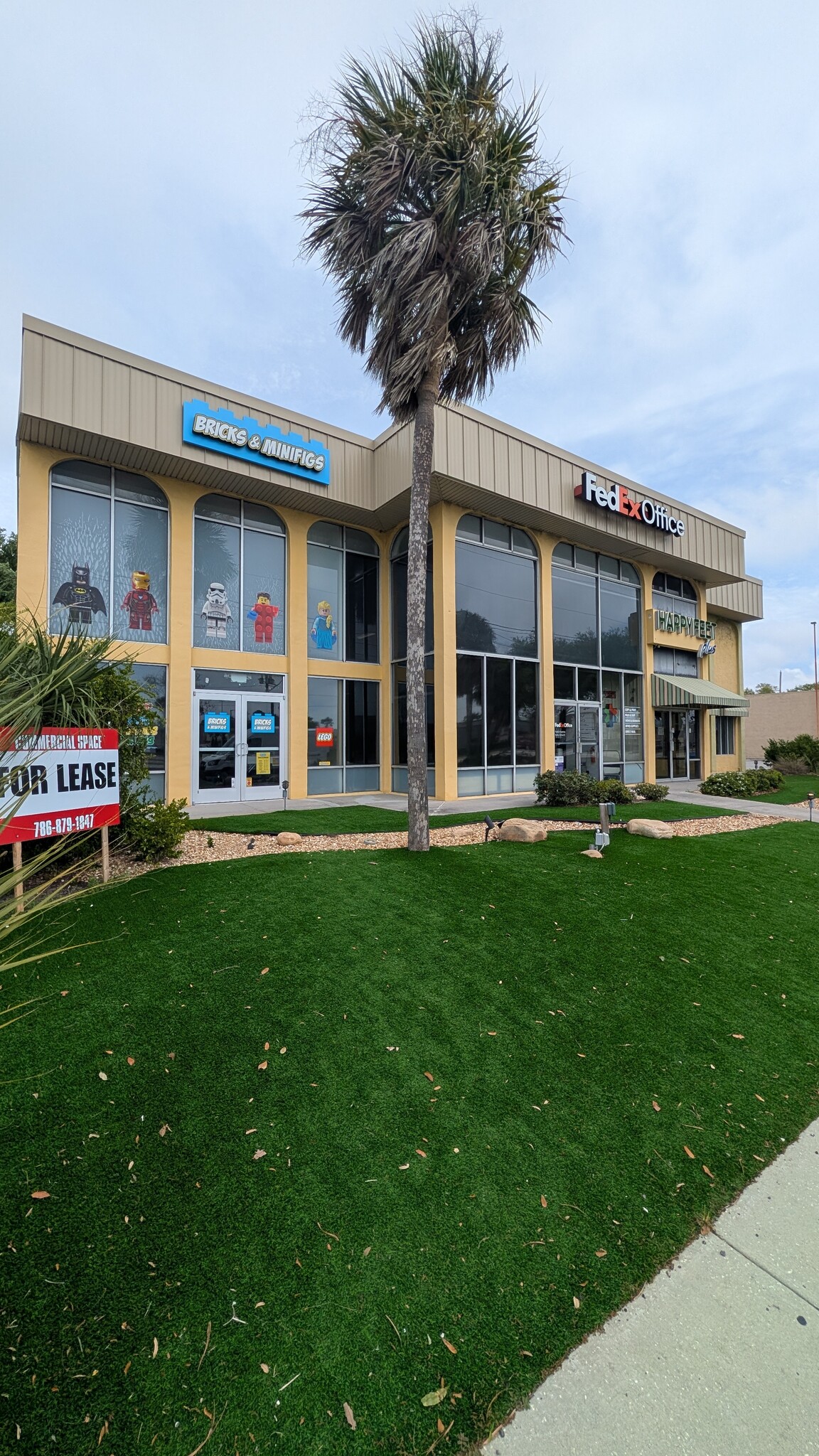 2775 Tyrone Blvd N, Saint Petersburg, FL for lease Primary Photo- Image 1 of 13