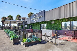 More details for 7121 Governors Cir, Sacramento, CA - Retail for Sale