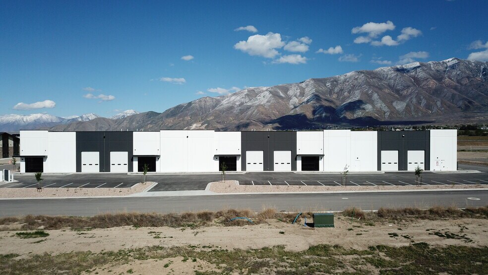 237 Summit Ridge Pkwy, Santaquin, UT à vendre - Photo du bâtiment - Image 2 de 7