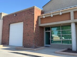 13455 Malaki Rd, Apple Valley, CA à louer Photo intérieure- Image 1 de 4