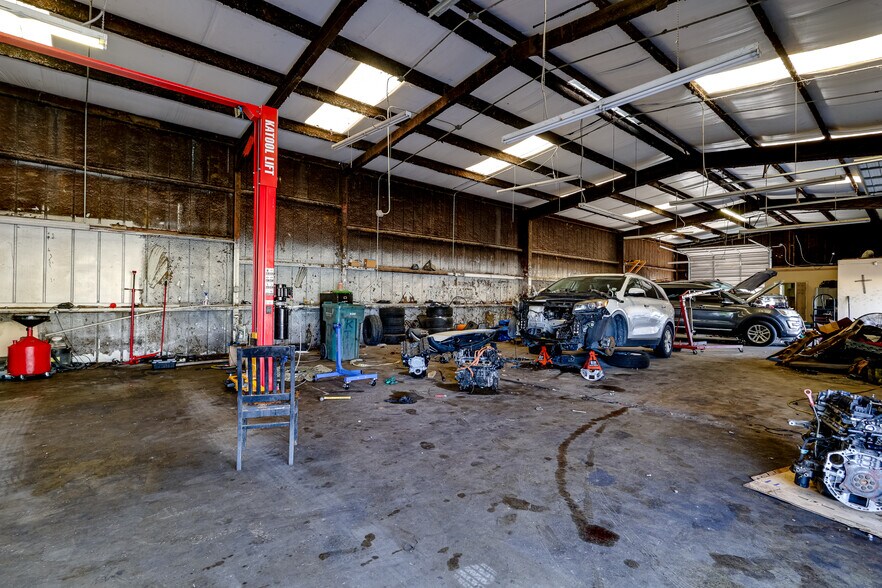 1401 Pine St, Monroe, LA à vendre - Photo du bâtiment - Image 2 de 14