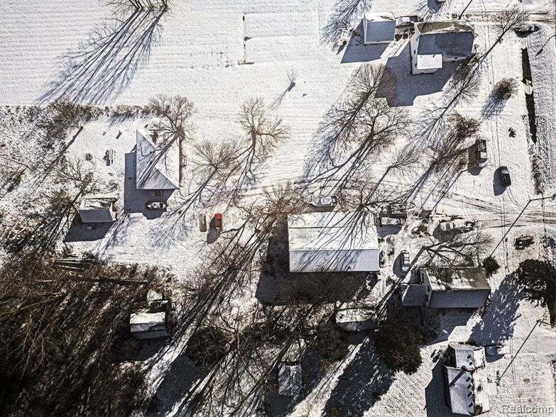 12181 Dixie Hwy, Birch Run, MI for sale - Building Photo - Image 2 of 4