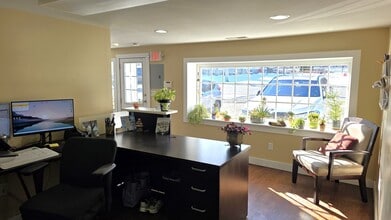 1297 Main St, Watertown, CT for lease Interior Photo- Image 1 of 3