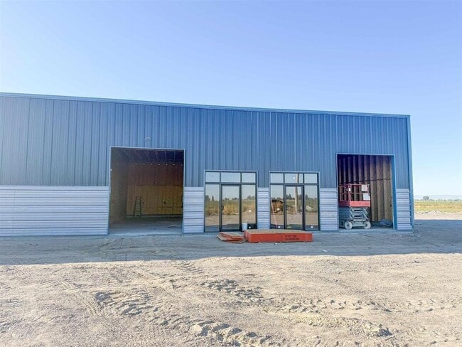 More details for 102 W Grizzly Way, Rupert, ID - Office, Industrial for Lease