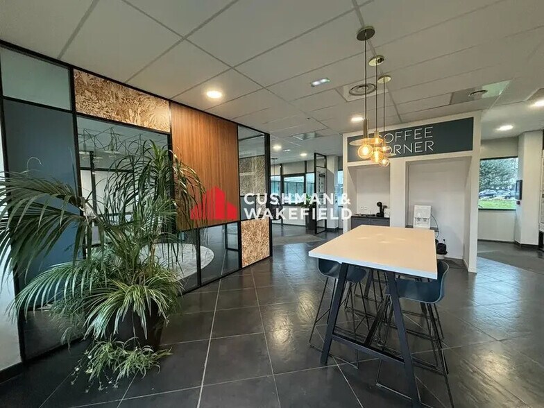 308 Allée Du Lac, Labège for lease - Lobby - Image 2 of 14