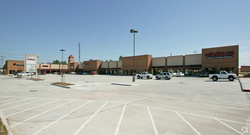 10541 W FM 1960 Rd, Houston, TX for lease - Primary Photo - Image 1 of 3