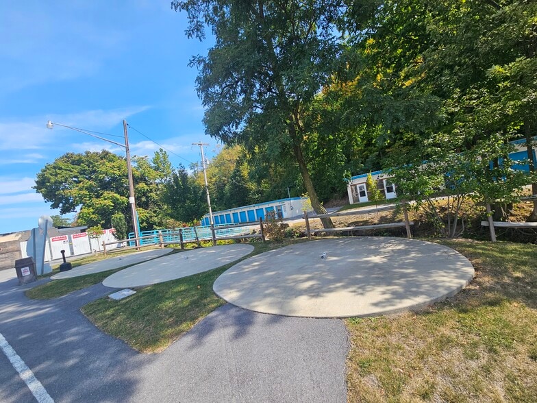 285 Inlows Rd, Duncansville, PA for lease - Building Photo - Image 3 of 5