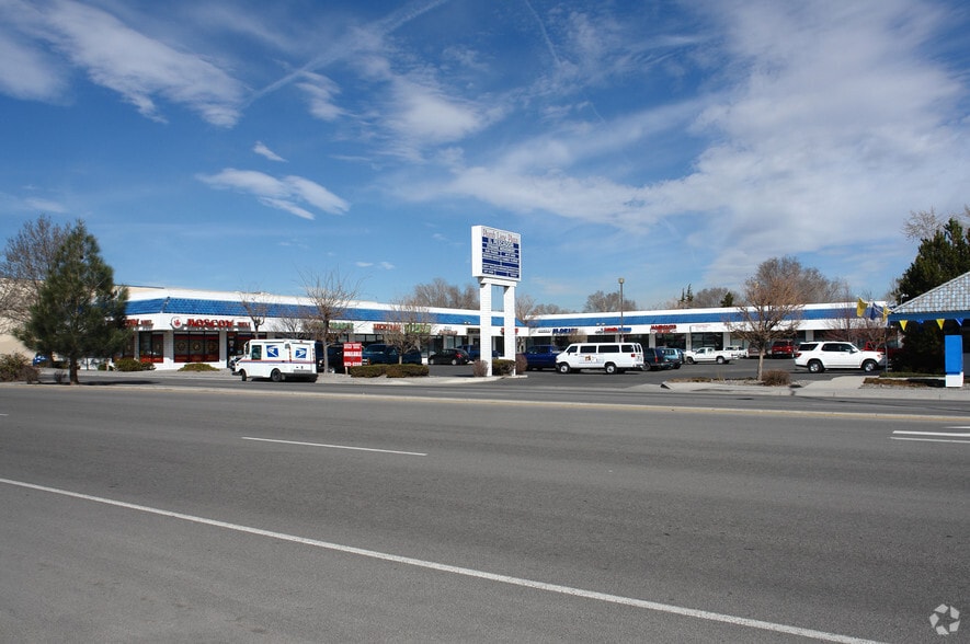 479-489 E Plumb Ln, Reno, NV for sale - Building Photo - Image 2 of 3