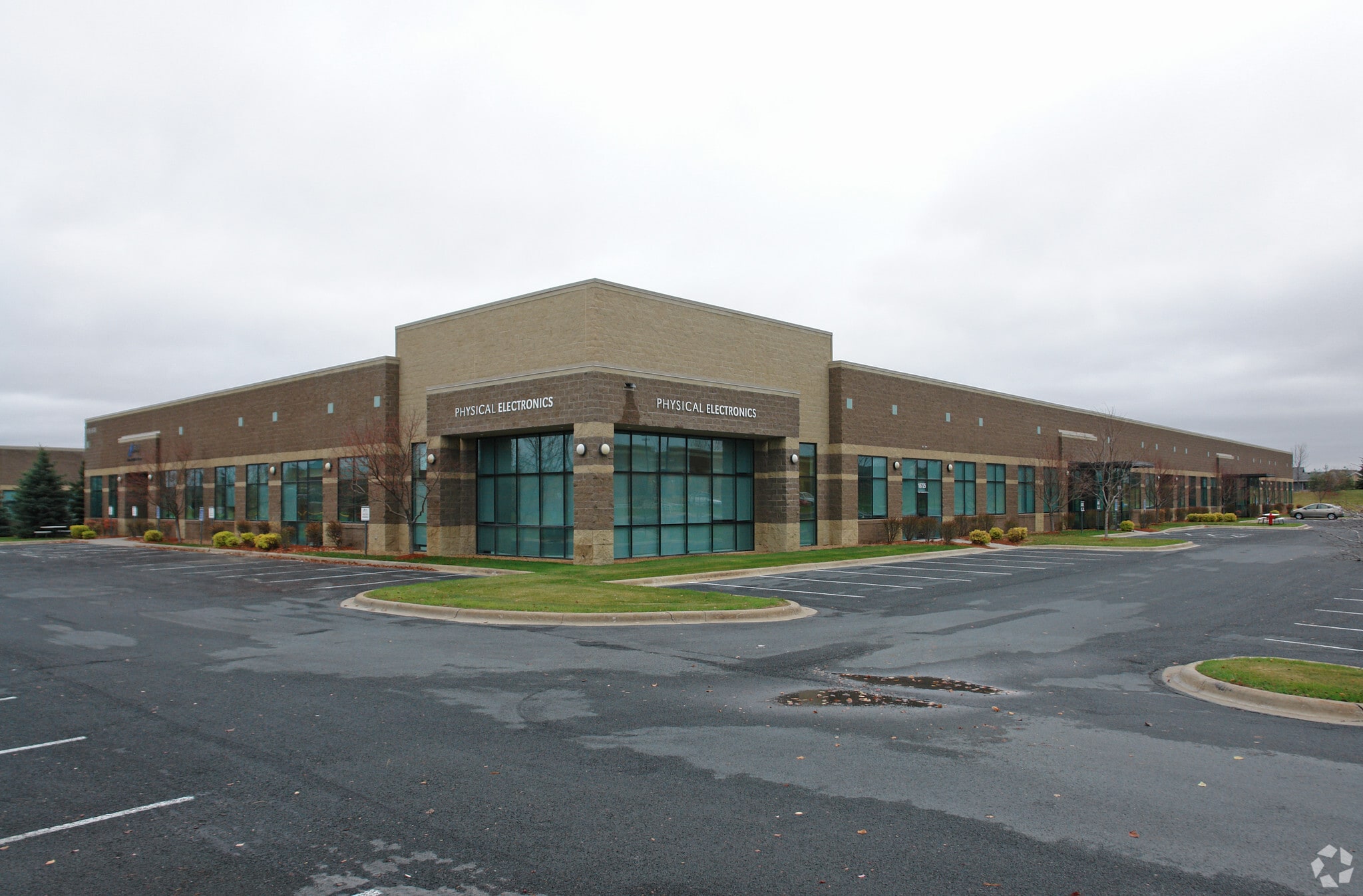 18701-18741 Lake Dr, Chanhassen, MN for lease Building Photo- Image 1 of 5
