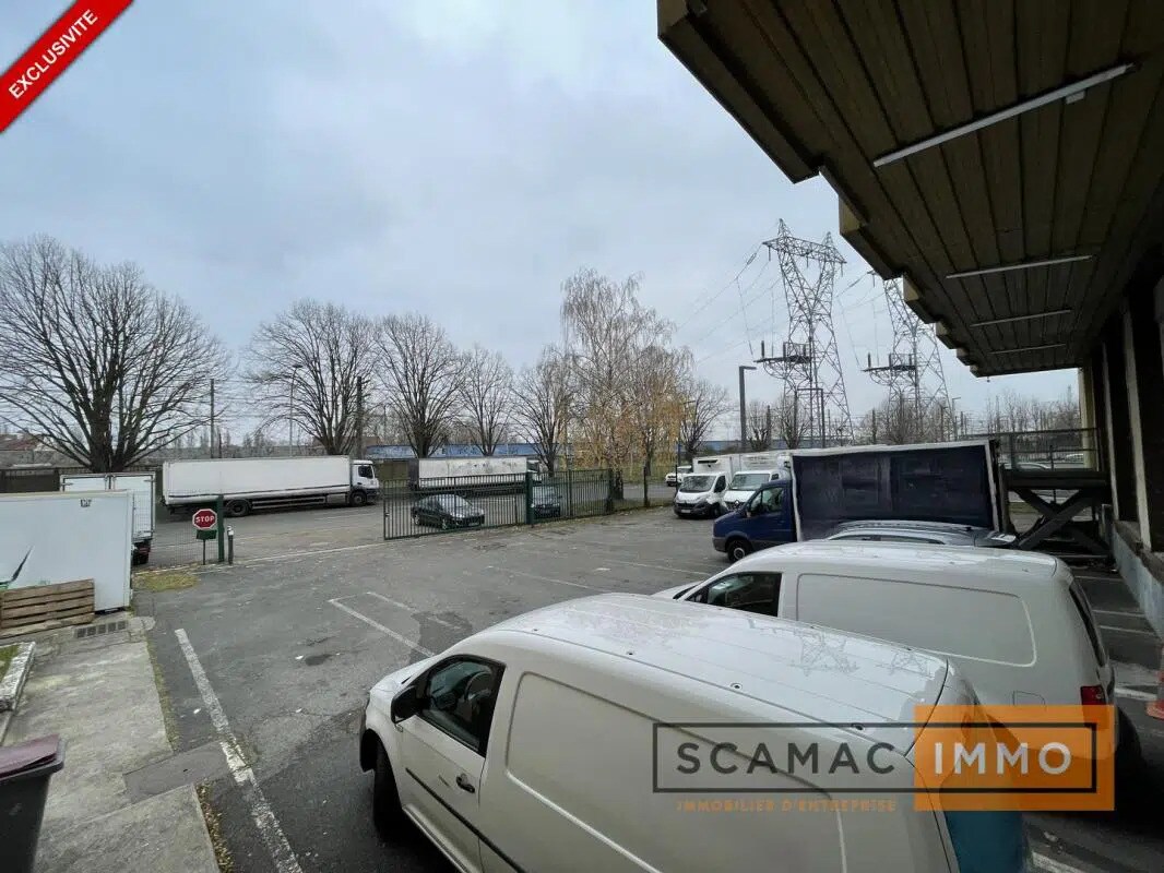 Industrial in Orly for lease Primary Photo- Image 1 of 5