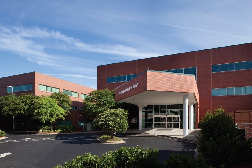 131 Commonwealth Dr, Greenville, SC for lease - Building Photo - Image 2 of 3