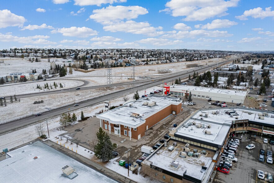 67 Glenbrook Pl SW, Calgary, AB à vendre - Aérien - Image 3 de 13