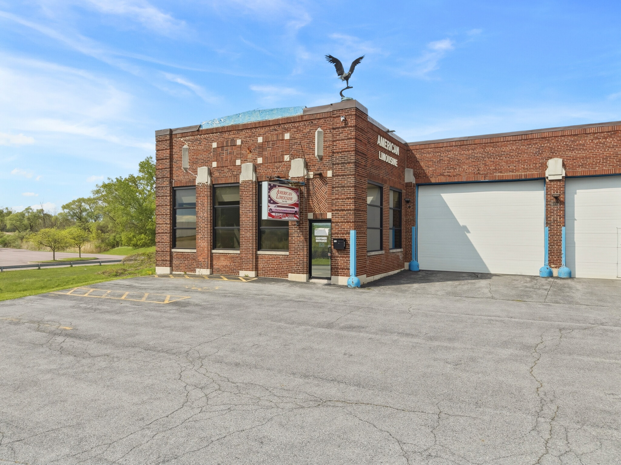 701 Hiawatha Blvd E, Syracuse, NY à vendre Photo du bâtiment- Image 1 de 32