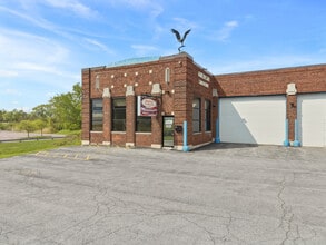 701 Hiawatha Blvd E, Syracuse, NY for lease Building Photo- Image 2 of 45