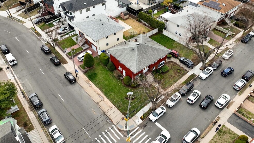 1039 Richmond Rd, Staten Island, NY for sale - Building Photo - Image 2 of 21