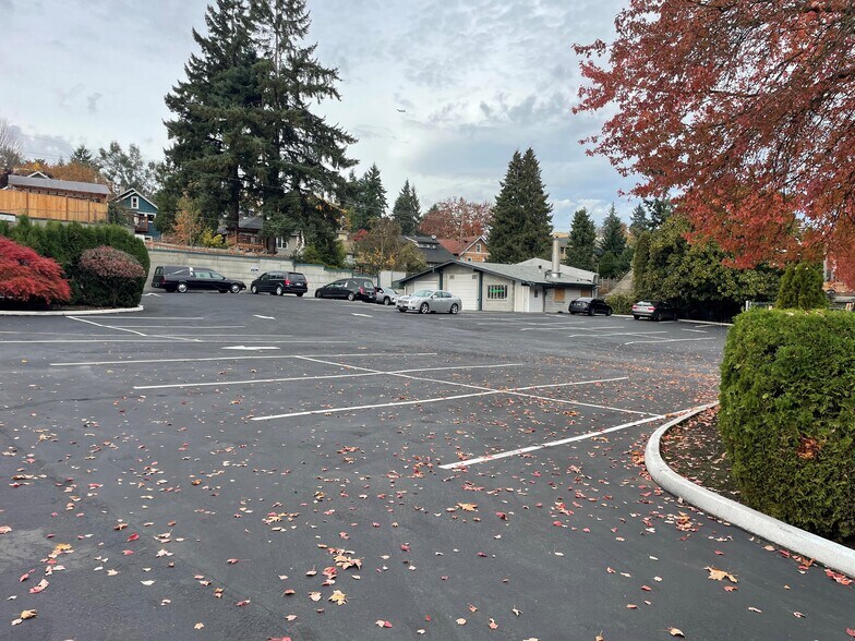 4551 Rainier Ave S, Seattle, WA à vendre - Photo du bâtiment - Image 3 de 5