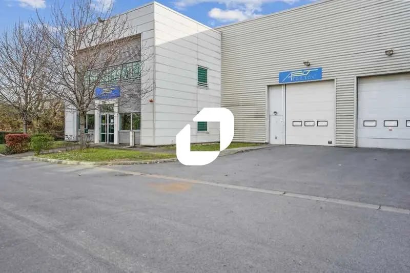 Office in Le Bourget for lease Building Photo- Image 1 of 15