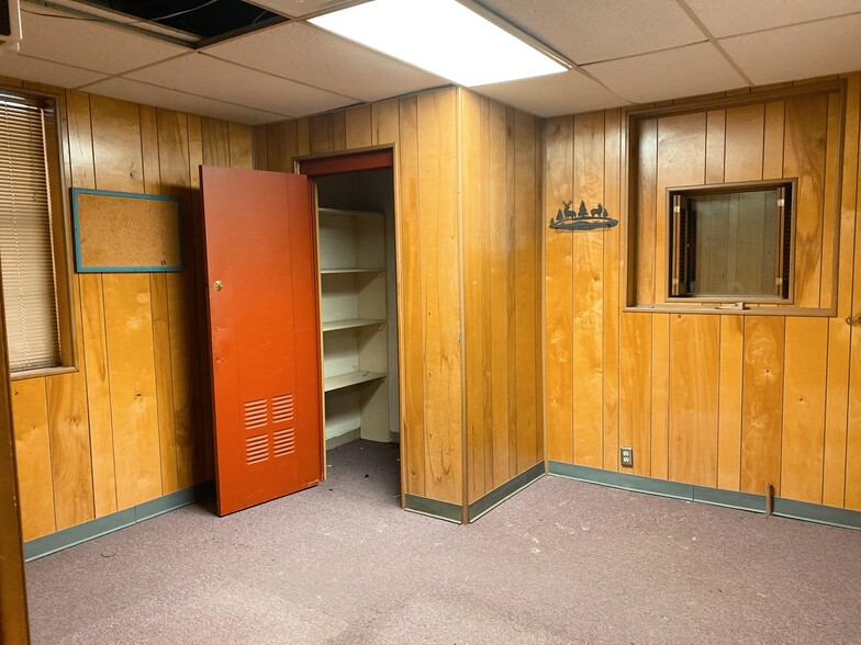 1245 NW 2nd St, Oklahoma City, OK for lease - Interior Photo - Image 3 of 15