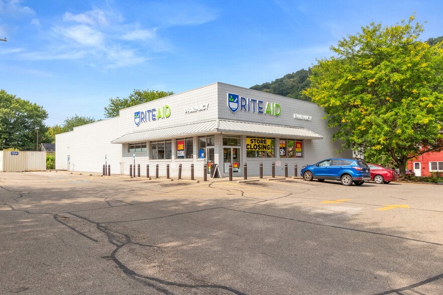 220 3rd St, Wellsville, OH for lease - Building Photo - Image 1 of 9