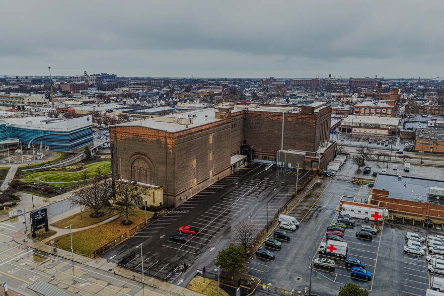 3615 Euclid Ave, Cleveland, OH à vendre - Photo du bâtiment - Image 2 de 44