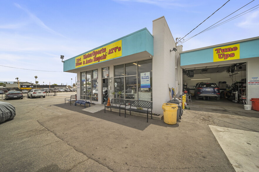 898 N E St, San Bernardino, CA for sale - Building Photo - Image 3 of 13