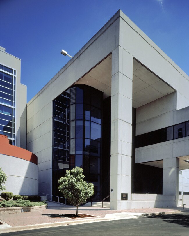 Plus de détails pour 8025 Lamon Ave, Skokie, IL - Bureau/Médical à louer