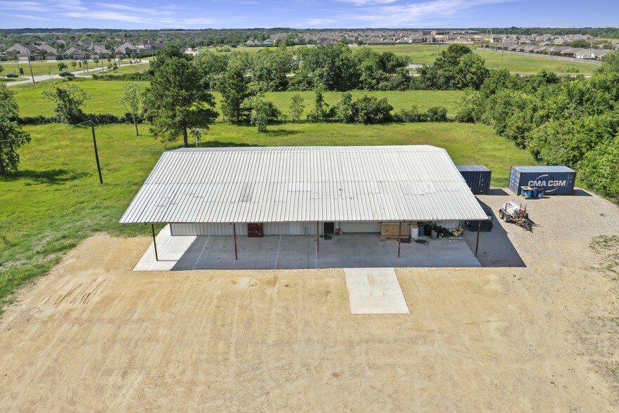 6551 Calder Dr, Dickinson, TX à vendre - Photo du bâtiment - Image 2 de 10