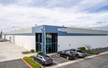 1521 W Pomona Rd, Corona, CA for lease Building Photo- Image 1 of 9