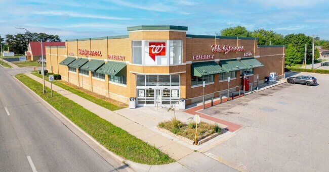 Plus de détails pour 2301 Ludington St, Escanaba, MI - Commerce de détail à vendre