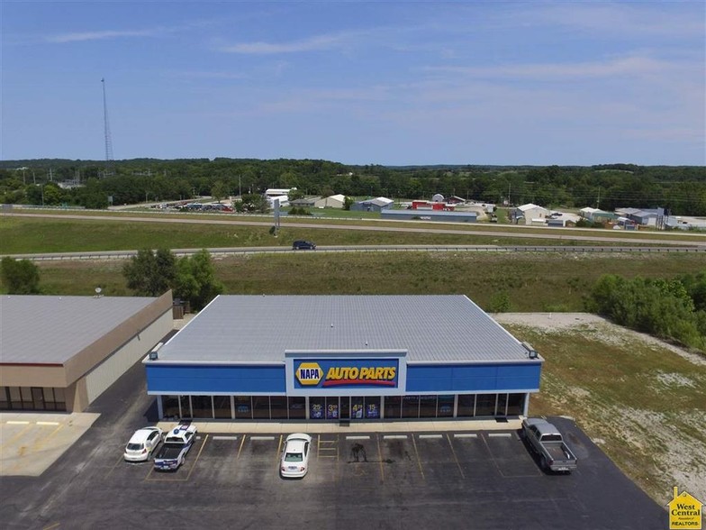 1850 Commercial St, Warsaw, MO à vendre - Photo du bâtiment - Image 1 de 1